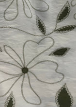 Load image into Gallery viewer, Floral Embroidery Short Set