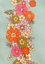 Load image into Gallery viewer, Floral Vest Set
