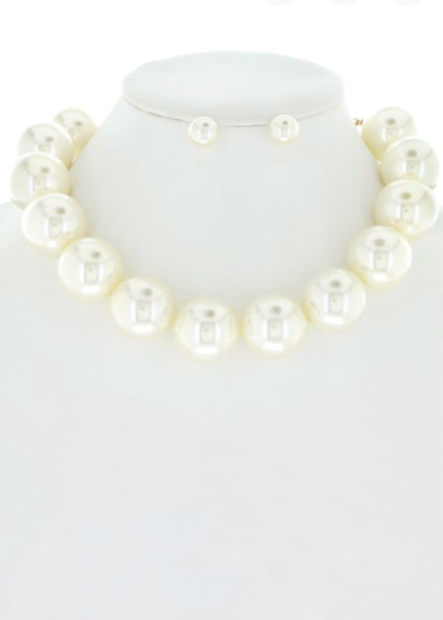 Pearl Choker