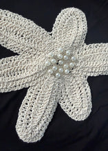 Load image into Gallery viewer, Floral Appliqué Tee
