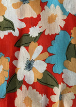 Load image into Gallery viewer, Retro Flower Top
