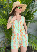 Load image into Gallery viewer, Floral Vest Set
