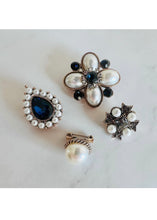 Load image into Gallery viewer, Vintage Brooch Sets
