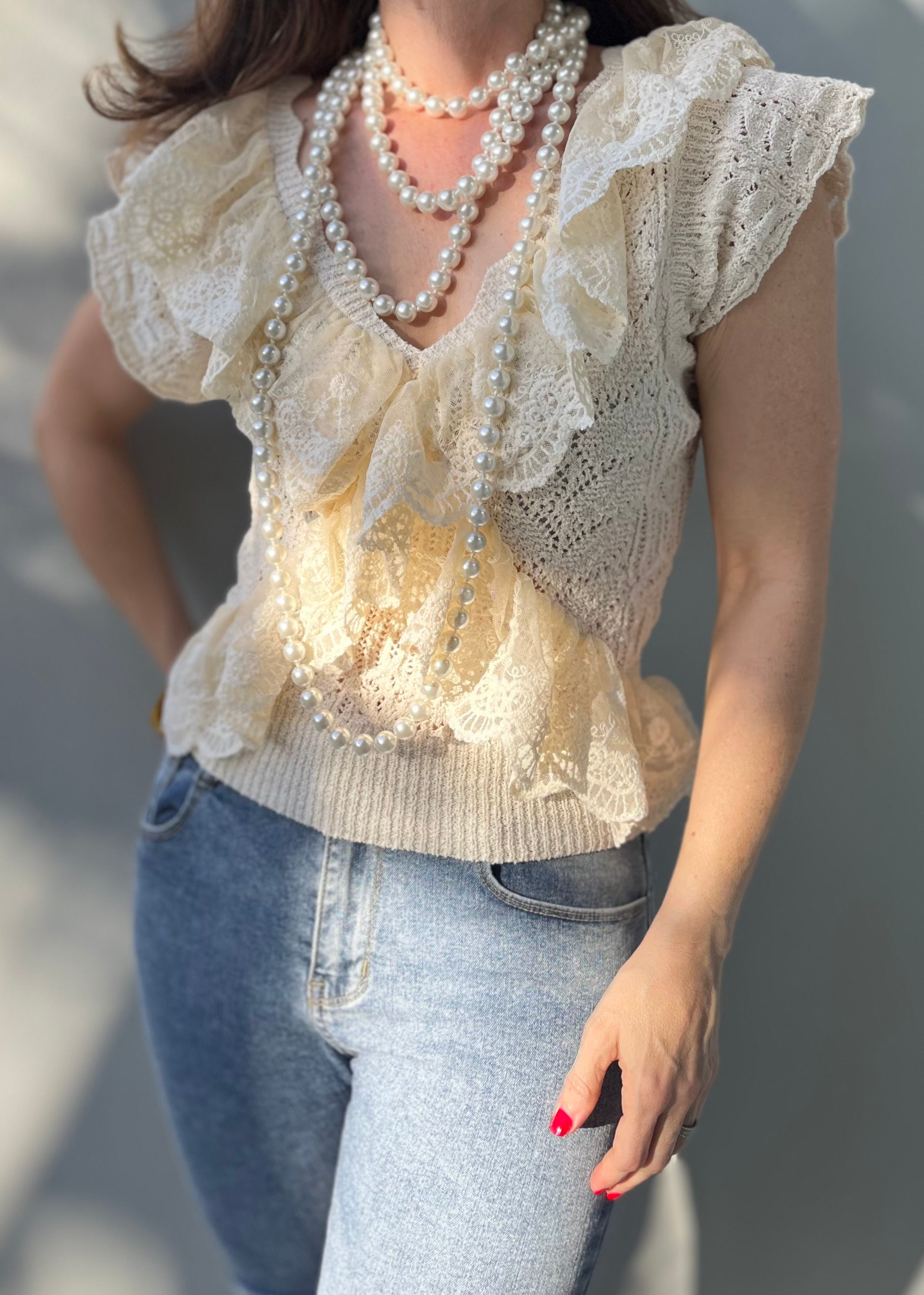 Ivory Lace Top – Moon Boutique
