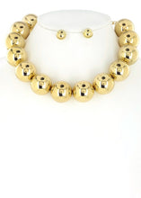 Load image into Gallery viewer, Metal Choker
