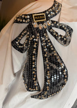 Load image into Gallery viewer, Bow Accent Top
